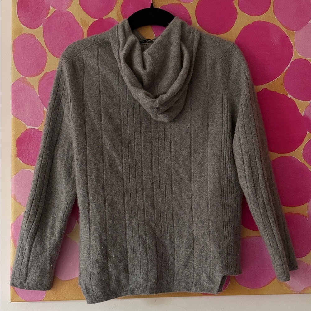 NakedCashmere Light Gray Cashmere Hoodie Sweater - Picture 5 of 8